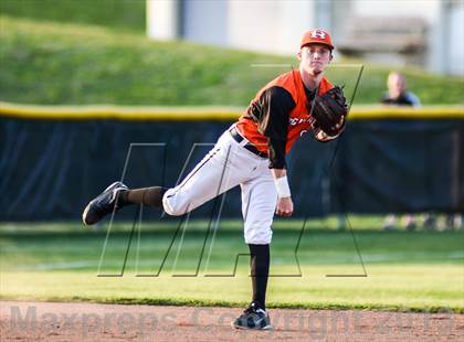 Thumbnail 2 in Rowlett vs. Rockwall (UIL 5A Bi-District Playoff) photogallery.