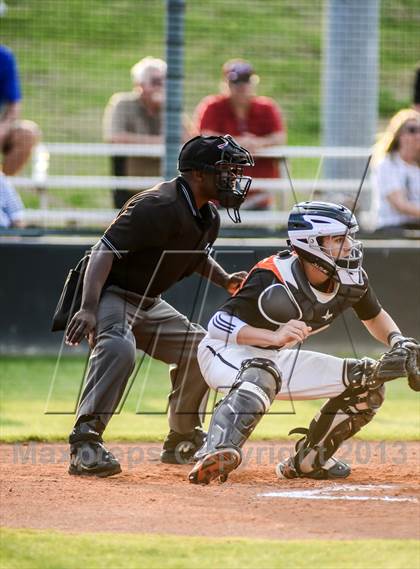 Thumbnail 3 in Rowlett vs. Rockwall (UIL 5A Bi-District Playoff) photogallery.