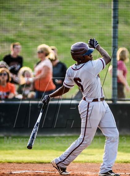 Thumbnail 1 in Rowlett vs. Rockwall (UIL 5A Bi-District Playoff) photogallery.