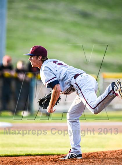 Thumbnail 1 in Rowlett vs. Rockwall (UIL 5A Bi-District Playoff) photogallery.