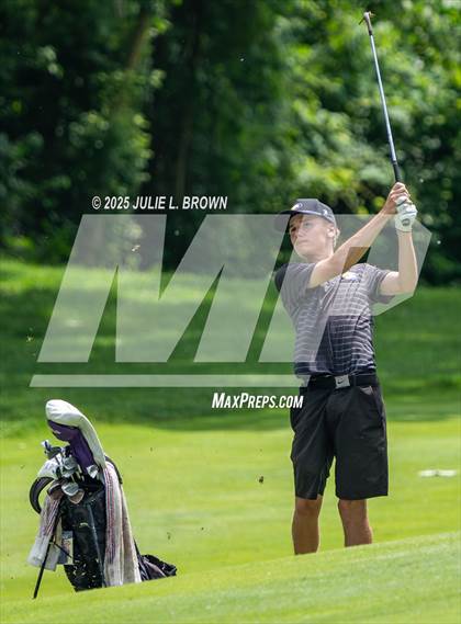 Thumbnail 2 in IHSAA Final (Round 2) photogallery.