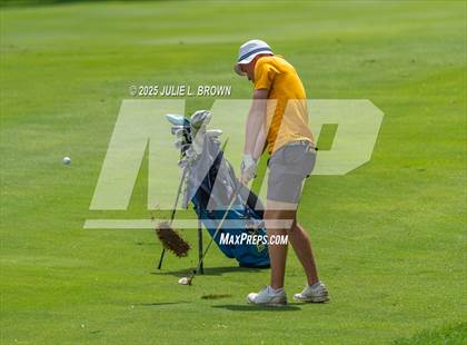 Thumbnail 1 in IHSAA Final (Round 2) photogallery.