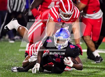 Thumbnail 3 in Mater Dei vs. Los Alamitos (CIF SS Playoff DIV 1 Semi Final) photogallery.