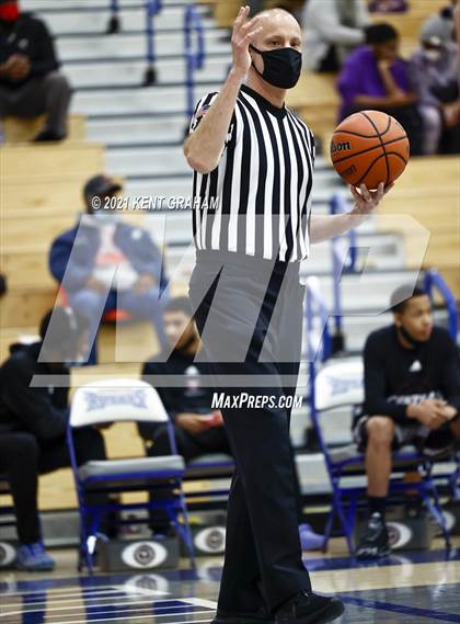 Thumbnail 2 in Lawrence Central @ Hamilton Southeastern photogallery.