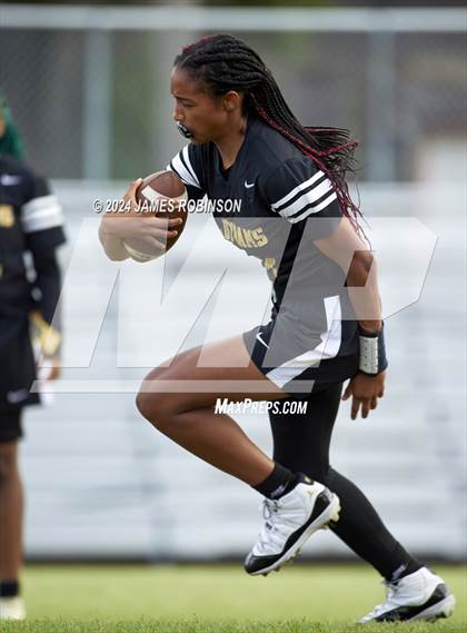 Thumbnail 2 in Englewood vs Wolfson (FHSAA 1A District 7 Semifinal) photogallery.
