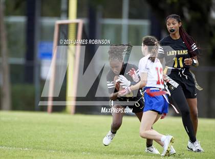 Thumbnail 2 in Englewood vs Wolfson (FHSAA 1A District 7 Semifinal) photogallery.