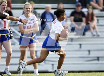 Thumbnail 2 in Englewood vs Wolfson (FHSAA 1A District 7 Semifinal) photogallery.