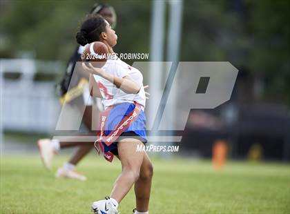 Thumbnail 2 in Englewood vs Wolfson (FHSAA 1A District 7 Semifinal) photogallery.