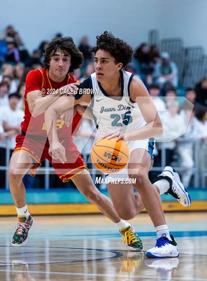 Thumbnail 1 in Judge Memorial Catholic vs Juan Diego Catholic (Juan Diego's Eagle Holiday Shootout) photogallery.