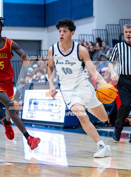 Thumbnail 3 in Judge Memorial Catholic vs Juan Diego Catholic (Juan Diego's Eagle Holiday Shootout) photogallery.