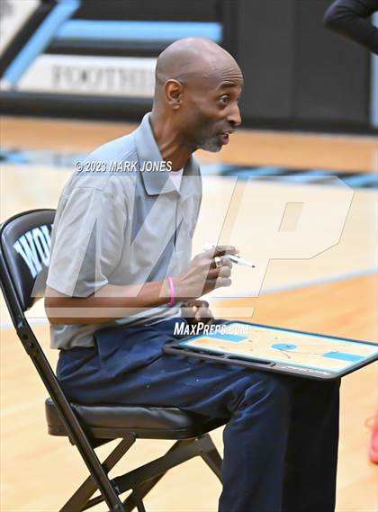 Thumbnail 2 in Monument Valley vs. Westview (Lady Wolves Court Classic) photogallery.