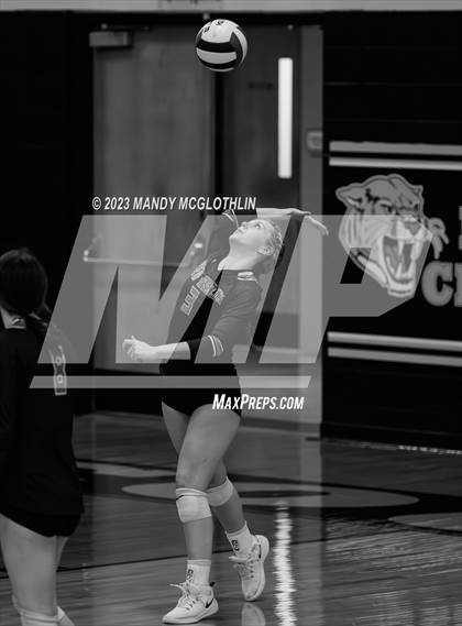 Thumbnail 3 in New Berlin @ Illini Central photogallery.