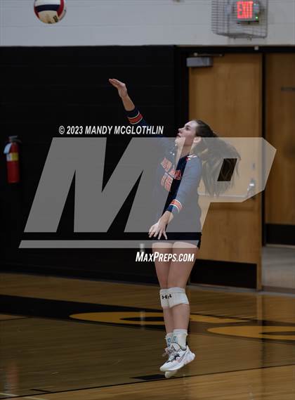 Thumbnail 1 in New Berlin @ Illini Central photogallery.