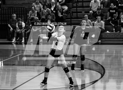 Thumbnail 3 in New Berlin @ Illini Central photogallery.