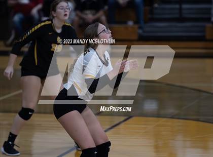 Thumbnail 1 in New Berlin @ Illini Central photogallery.