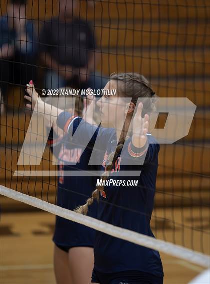 Thumbnail 2 in New Berlin @ Illini Central photogallery.