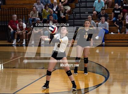 Thumbnail 2 in New Berlin @ Illini Central photogallery.