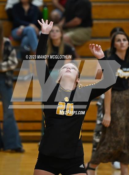Thumbnail 2 in New Berlin @ Illini Central photogallery.