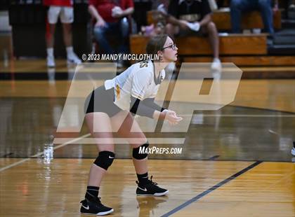 Thumbnail 3 in New Berlin @ Illini Central photogallery.
