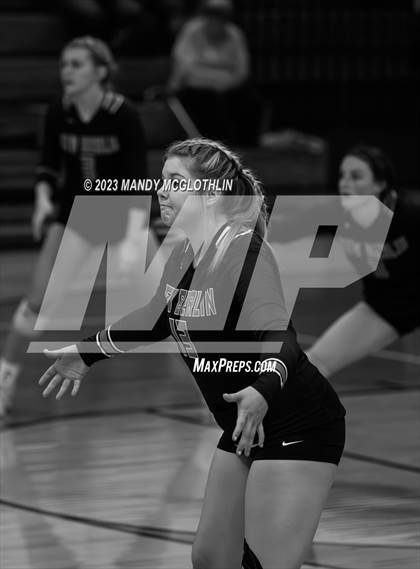 Thumbnail 1 in New Berlin @ Illini Central photogallery.