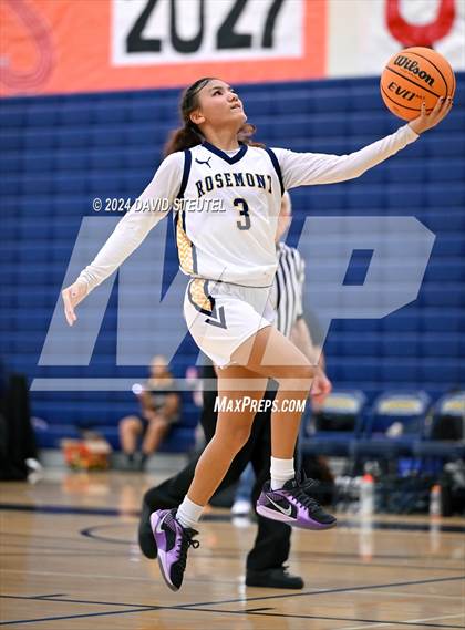 Thumbnail 2 in Center vs. Rosemont (Rumble on the River) photogallery.