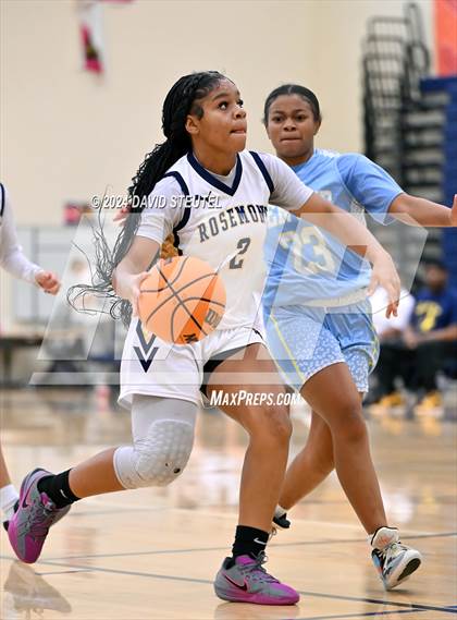 Thumbnail 2 in Center vs. Rosemont (Rumble on the River) photogallery.