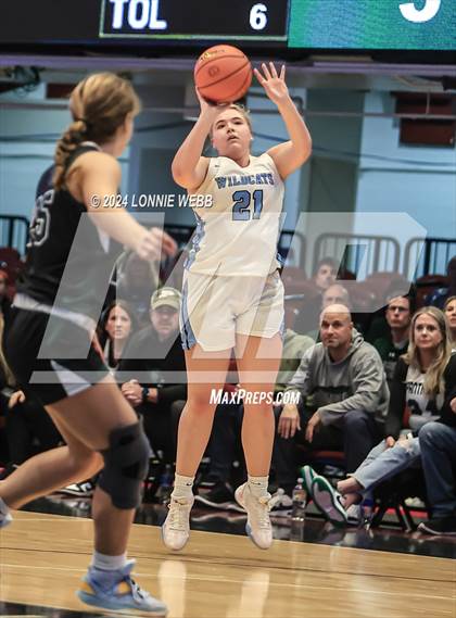 Thumbnail 2 in Westlake vs Pleasantville (NYSPHSAA Section 1 Class B Semifinal) photogallery.