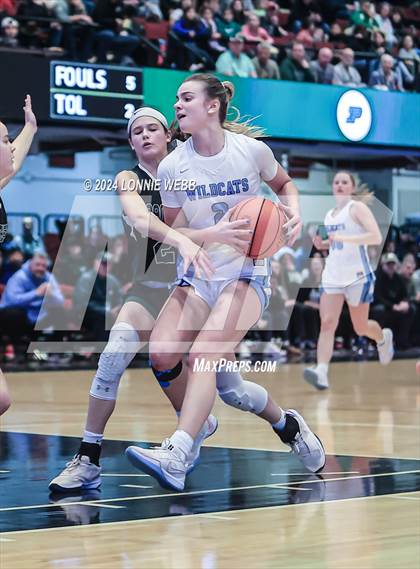 Thumbnail 2 in Westlake vs Pleasantville (NYSPHSAA Section 1 Class B Semifinal) photogallery.