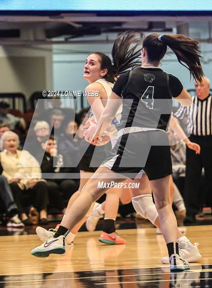 Thumbnail 2 in Westlake vs Pleasantville (NYSPHSAA Section 1 Class B Semifinal) photogallery.