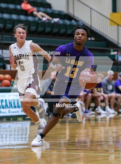 Thumbnail 1 in La Marque vs. East Bernard photogallery.