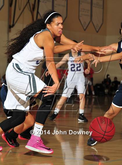 Thumbnail 1 in Marymount vs. Archer School for Girls (MaxPreps Holiday Classic) photogallery.