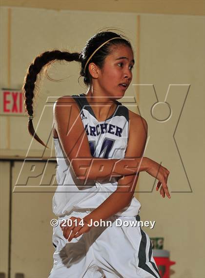 Thumbnail 3 in Marymount vs. Archer School for Girls (MaxPreps Holiday Classic) photogallery.