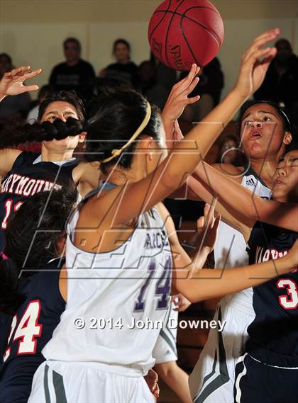 Thumbnail 3 in Marymount vs. Archer School for Girls (MaxPreps Holiday Classic) photogallery.