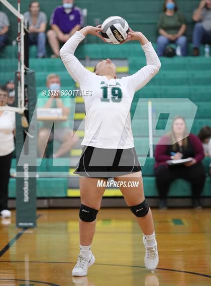 Thumbnail 1 in Miller @ Fisher Catholic photogallery.
