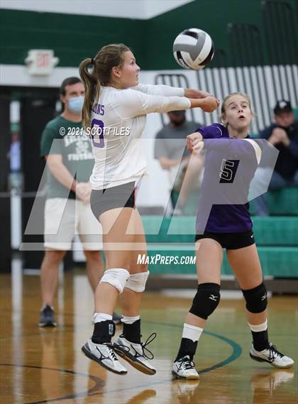 Thumbnail 1 in Miller @ Fisher Catholic photogallery.