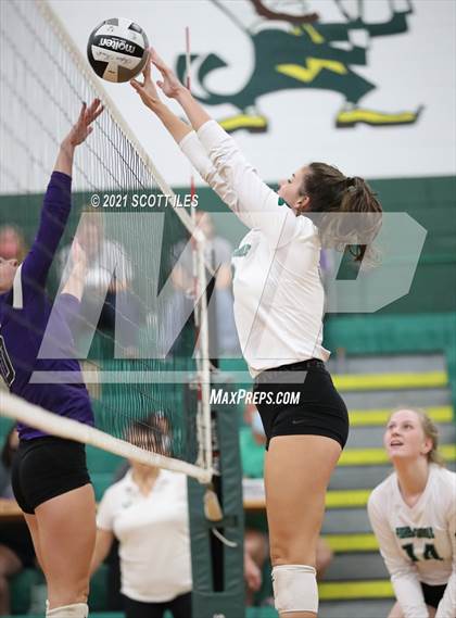 Thumbnail 1 in Miller @ Fisher Catholic photogallery.