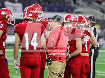 Thumbnail 3 in Hallettsville vs. Jim Ned (UIL 3A Division 1 State Final) photogallery.