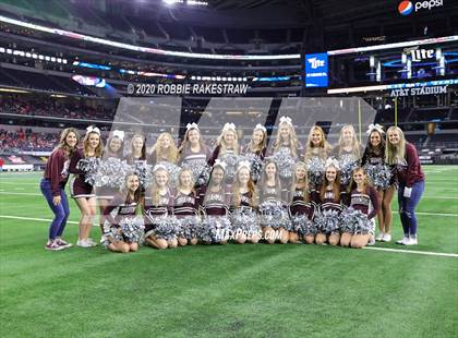 Thumbnail 3 in Hallettsville vs. Jim Ned (UIL 3A Division 1 State Final) photogallery.