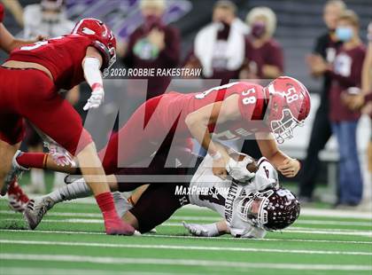Thumbnail 3 in Hallettsville vs. Jim Ned (UIL 3A Division 1 State Final) photogallery.