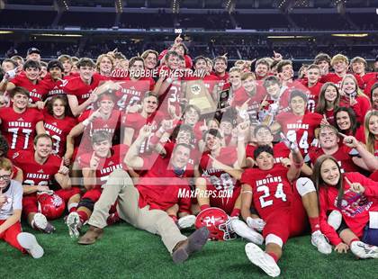 Thumbnail 2 in Hallettsville vs. Jim Ned (UIL 3A Division 1 State Final) photogallery.