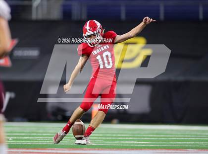 Thumbnail 3 in Hallettsville vs. Jim Ned (UIL 3A Division 1 State Final) photogallery.