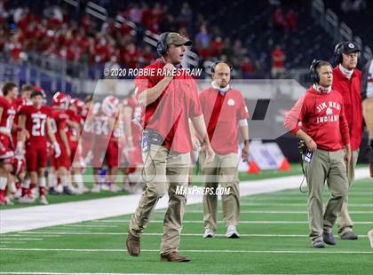 Thumbnail 3 in Hallettsville vs. Jim Ned (UIL 3A Division 1 State Final) photogallery.