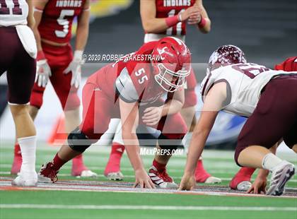 Thumbnail 2 in Hallettsville vs. Jim Ned (UIL 3A Division 1 State Final) photogallery.