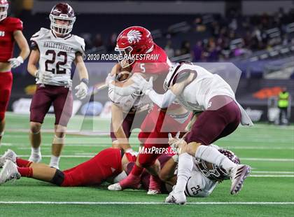 Thumbnail 3 in Hallettsville vs. Jim Ned (UIL 3A Division 1 State Final) photogallery.