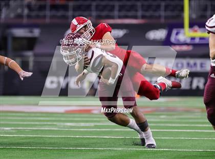 Thumbnail 3 in Hallettsville vs. Jim Ned (UIL 3A Division 1 State Final) photogallery.