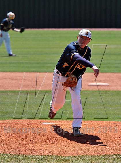 Thumbnail 1 in Seymour @ Farragut photogallery.