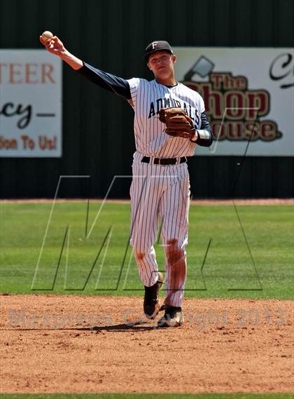 Thumbnail 3 in Seymour @ Farragut photogallery.