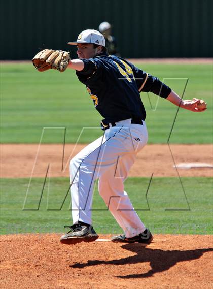 Thumbnail 1 in Seymour @ Farragut photogallery.