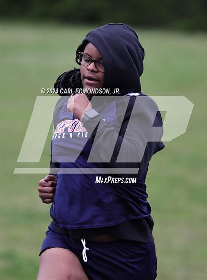 Thumbnail 2 in Maplewood Home Meet photogallery.