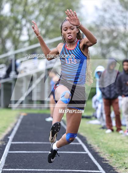 Thumbnail 2 in Maplewood Home Meet photogallery.